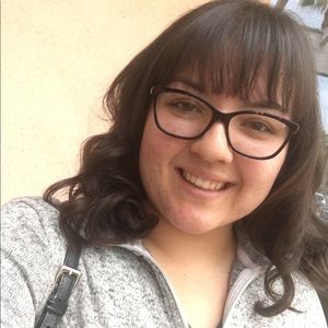 Meet your Posher, Emily